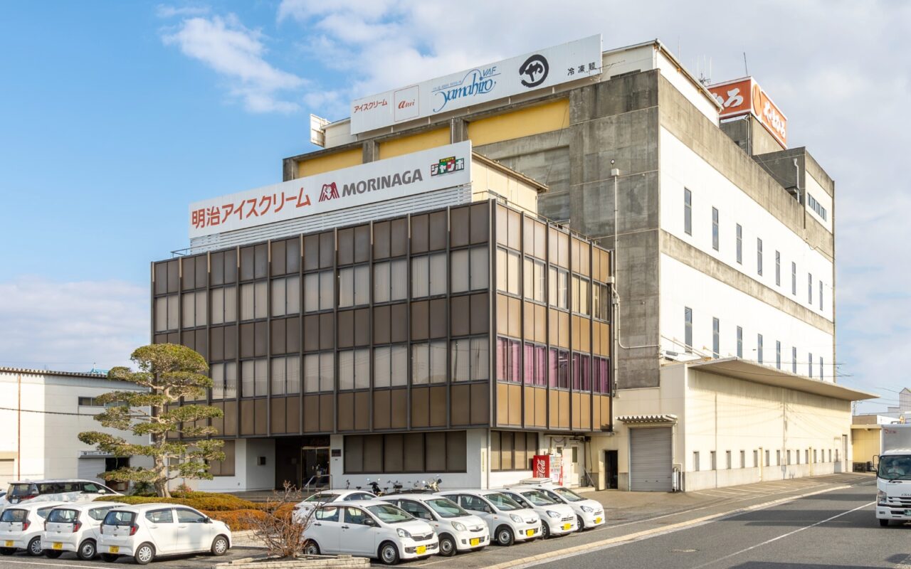 本社外観